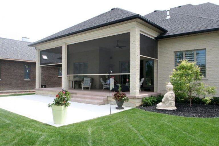 outdoor privacy screen on a patio