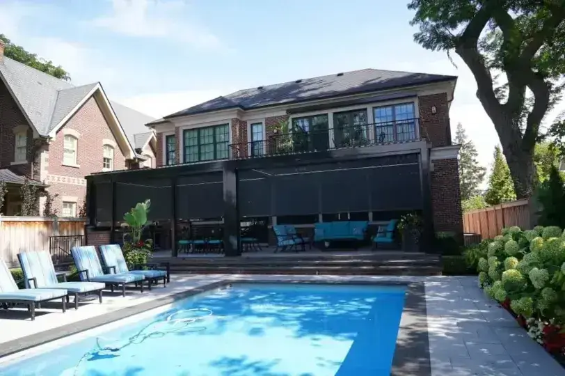 Retractable Screen Clarington