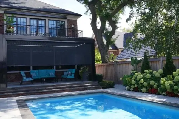 Retractable Screen on Home