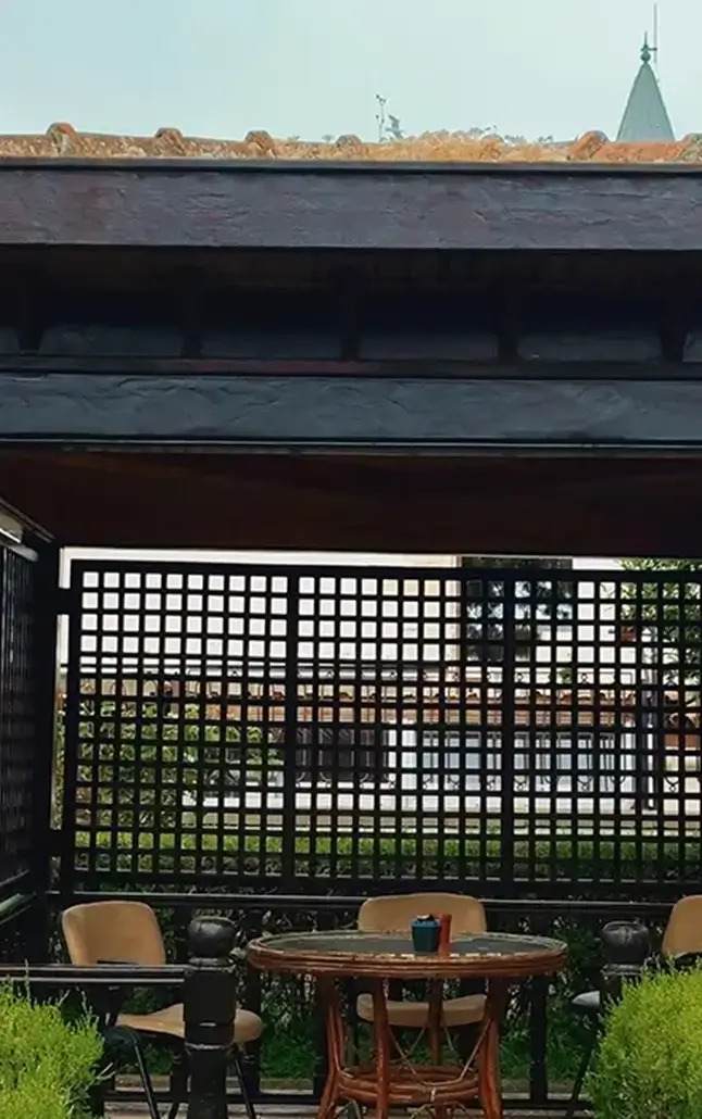 The Retractable Pergolas