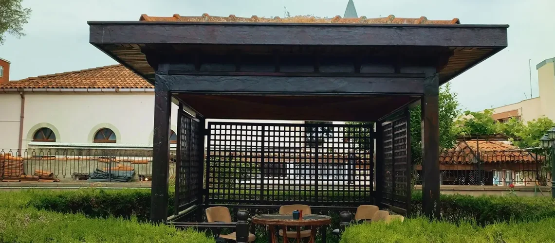 Pergolas In Vaughan